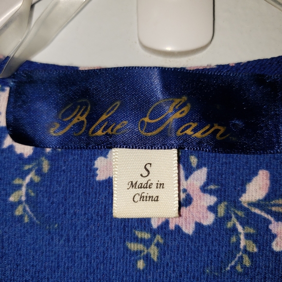 Blue Rain Bell Sleeve Kimono Size Small - Picture 2 of 3